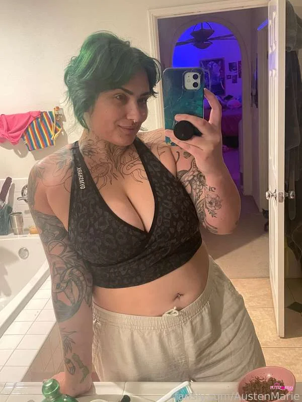 Austenmarie_32