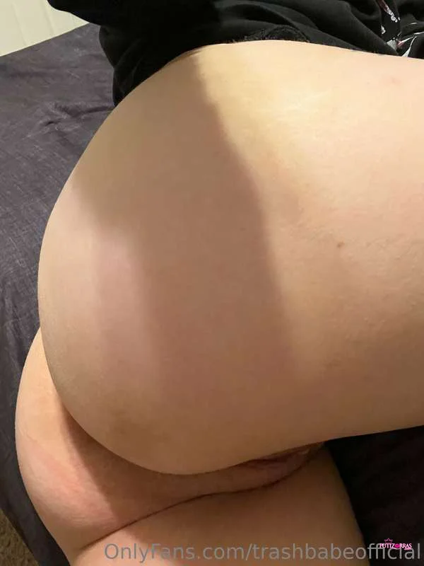Trashbabeofficial_28