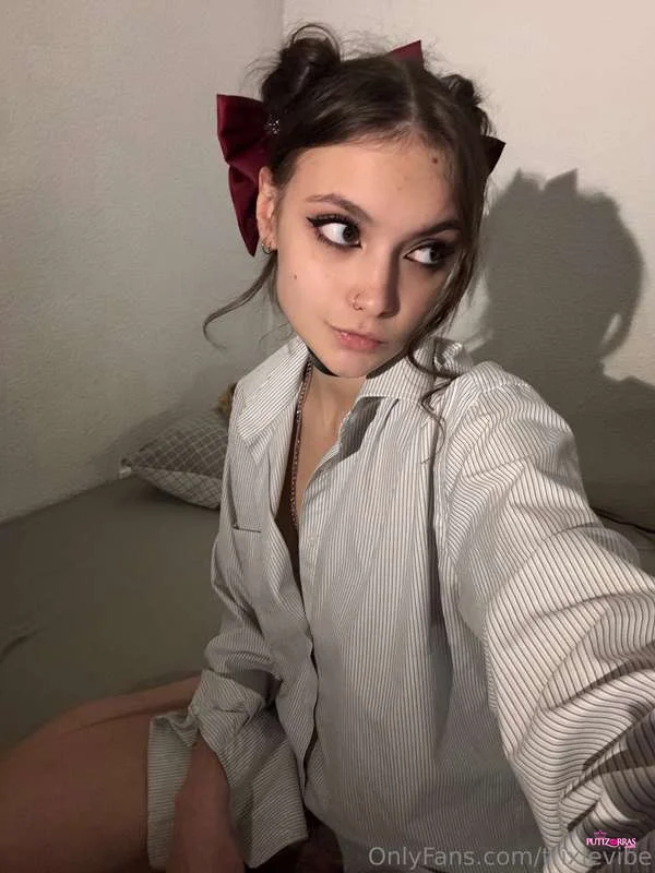 Trixievibe_45