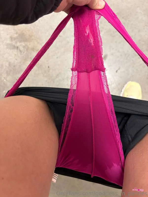 Goddess_In_Panties_43