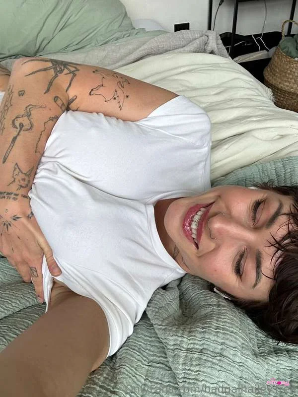 Badgalhailey_Free_22