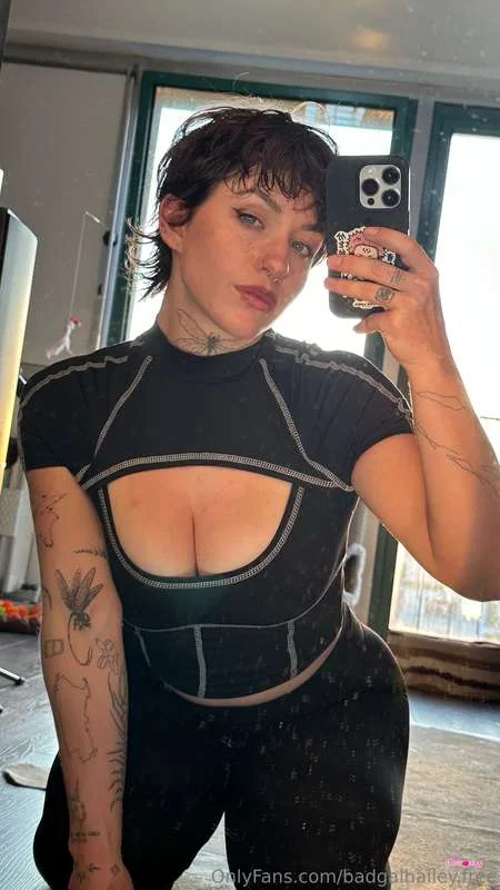 Badgalhailey_Free_36