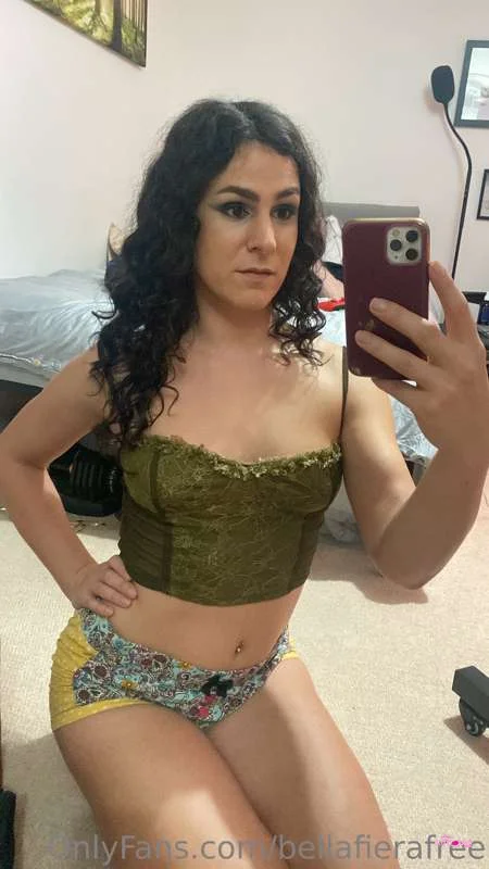 Bellafierafree_39