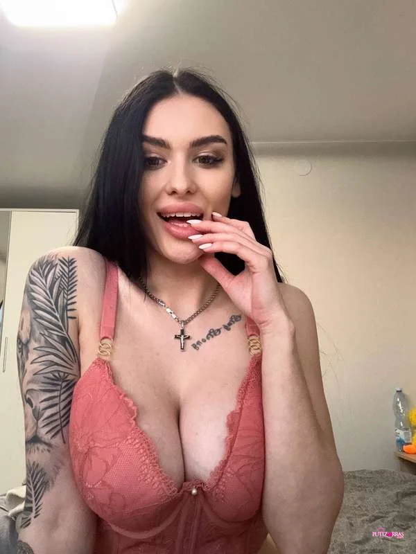 Midnight Rosa Leaked